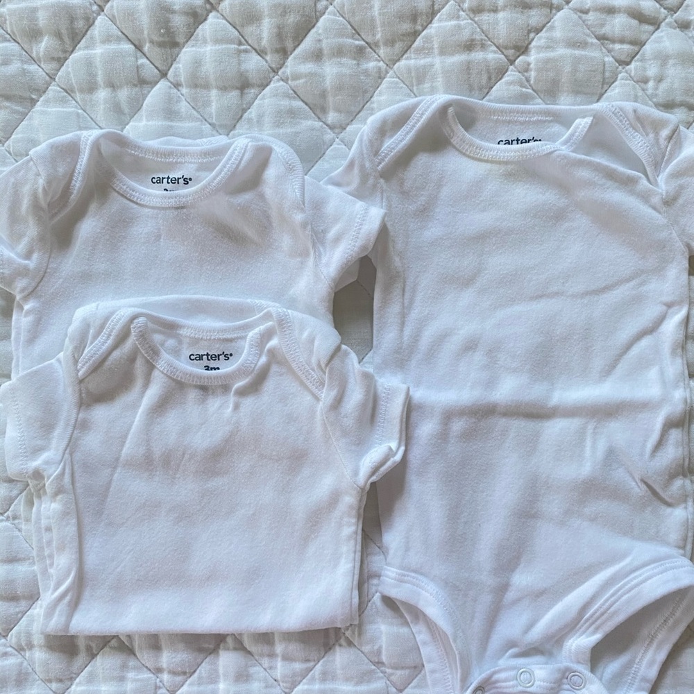 S/3 Short sleeve body suits!